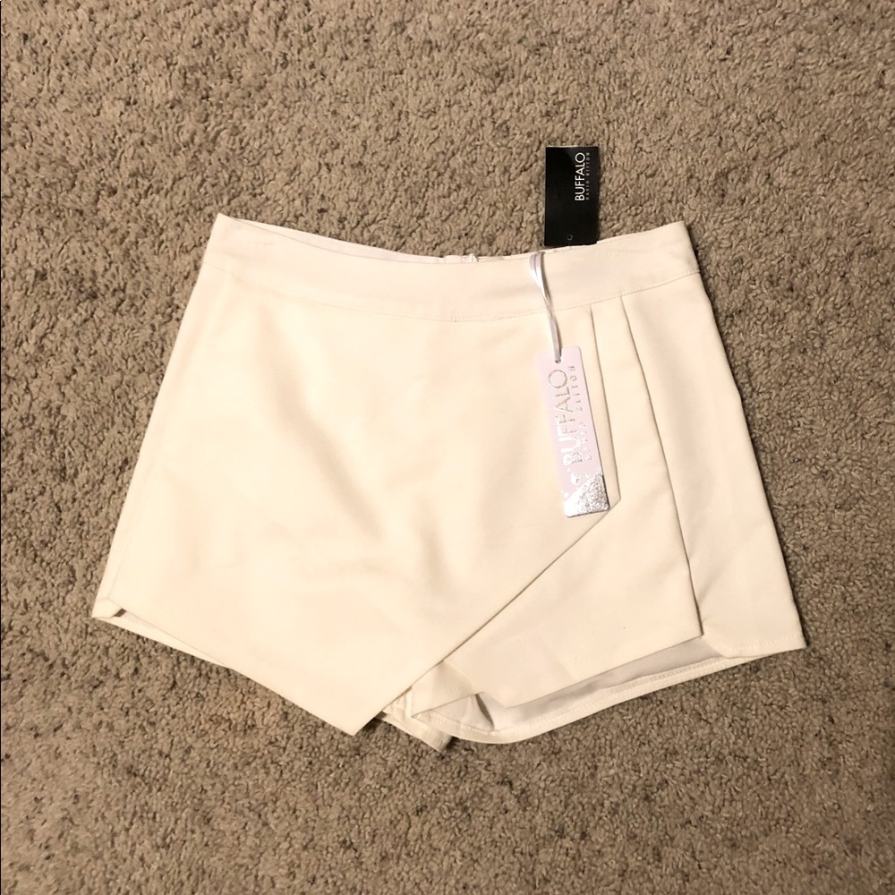 PC NWT David Bitton Buffalo Skort